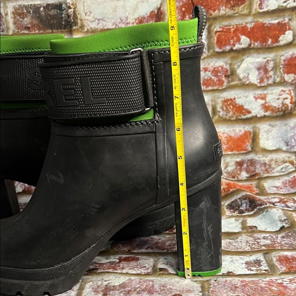 FALL VIBE 🍁 Sorel Medina III heeled rain boots - Picture 11 of 11